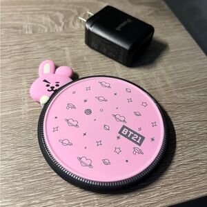 BT21 Pink Wireless Charger with wall block